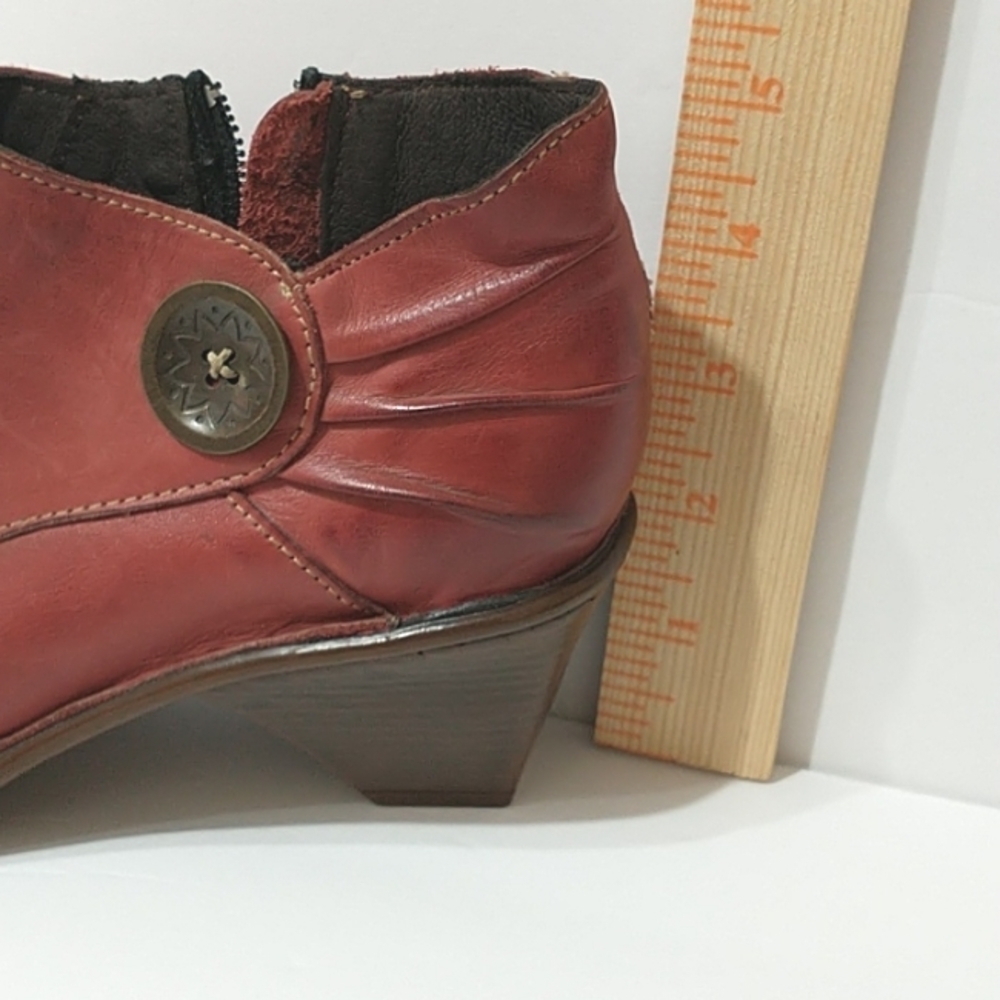 Tsonga red women's shoes Tsonga booties size 6 - Picture 11 of 12